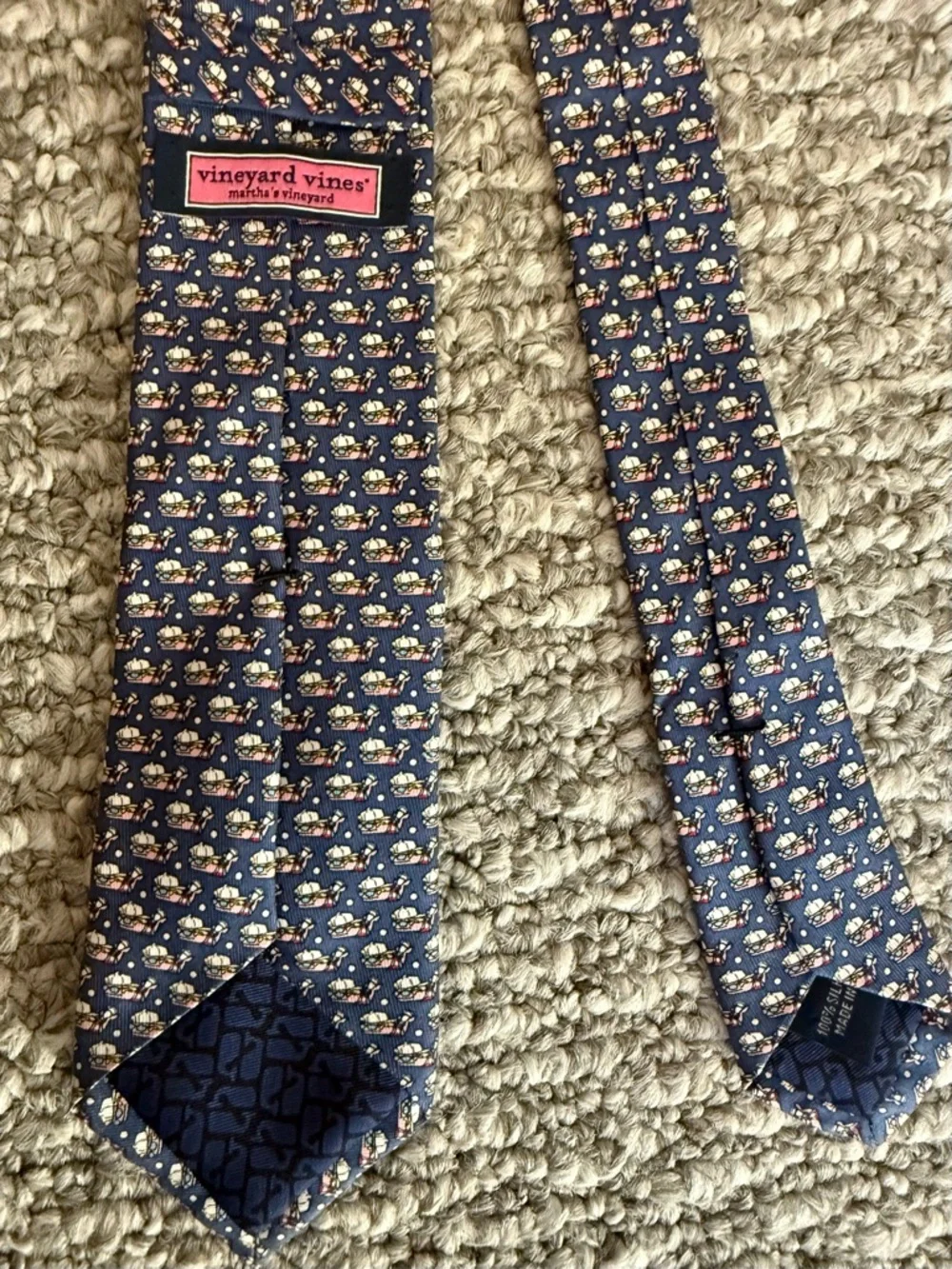 Vineyard Vines Navy Tie with Pink Whale Pattern